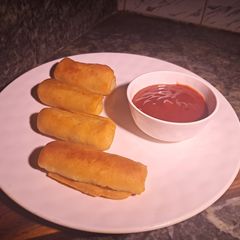 A picture of Paneer spring roll.