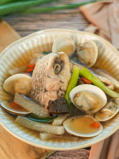 【老菜脯蘿蔔籤鱸魚湯】小寒節氣燉湯,清淡鮮美補體力 的食譜成品照片