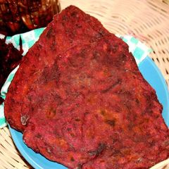 A picture of Beetroot Paratha.