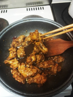 A picture of Szechwan cola chicken.