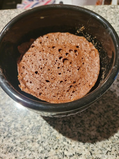 Una foto de Mug cake de chocolate amargo y avena (proteico fitness)