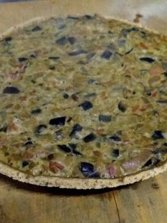 Una foto de Tarta de berenjenas con masa de avena