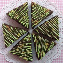 A picture of Brownie Chocolate Cake.