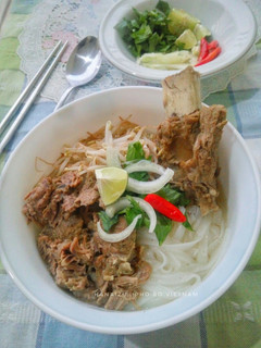 Foto resep Pho Bo (Vietnamese Beef and Rice Noodle Soup) 🇻🇳