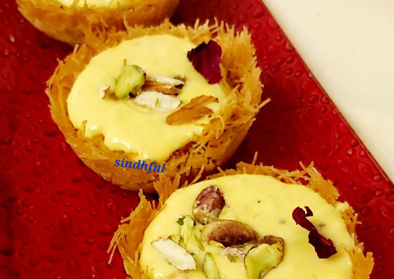 Simple Way to Make Award-winning Sewiyan katori with Rabri