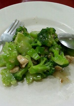 Foto resep Tumis brokoli ayam