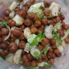 A picture of Chana Chaat.