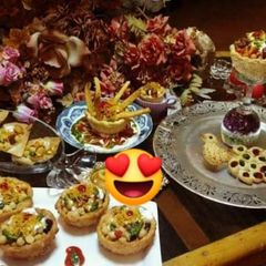 A picture of Assorted katori potato chaat.