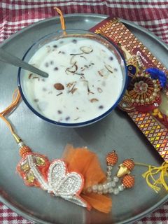 चावल की खीर (Chawal ki Kheer recipe in Hindi) रेसिपी मुख्य फोटो
