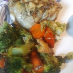 A picture of Roasted Chicken with Veggies.