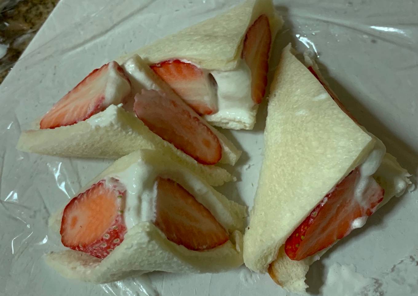 Strawberry sandwich