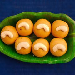 A picture of Besan ka laddu.