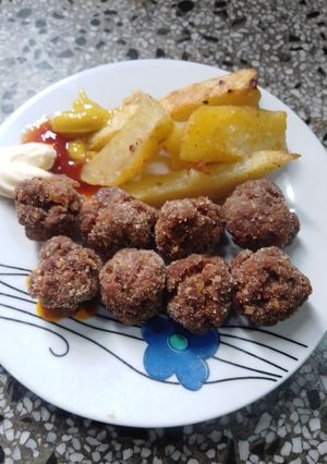 Una foto de Albondiguitas fritas!!! (Albondinesa) 🤭