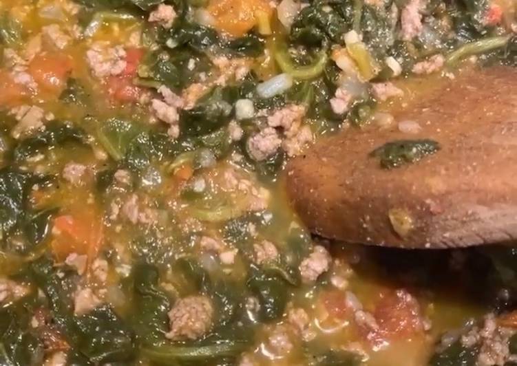 How to Prepare Appetizing Turkish Spinach Stew