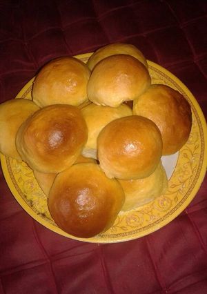 Foto resep Roti manis meski fotox gk menarik tp rotix lembut pake bgt....hihihi