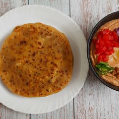 A picture of Stuffed Keema Paratha.