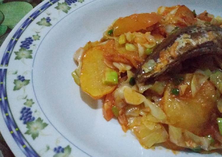 Resep Vegetable sardine tomato sauce yang enak dan Mudah Dibuat