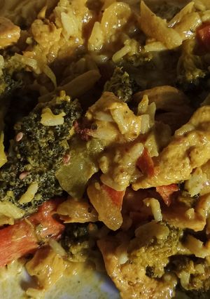Una foto de Pollo al curry estilo thai