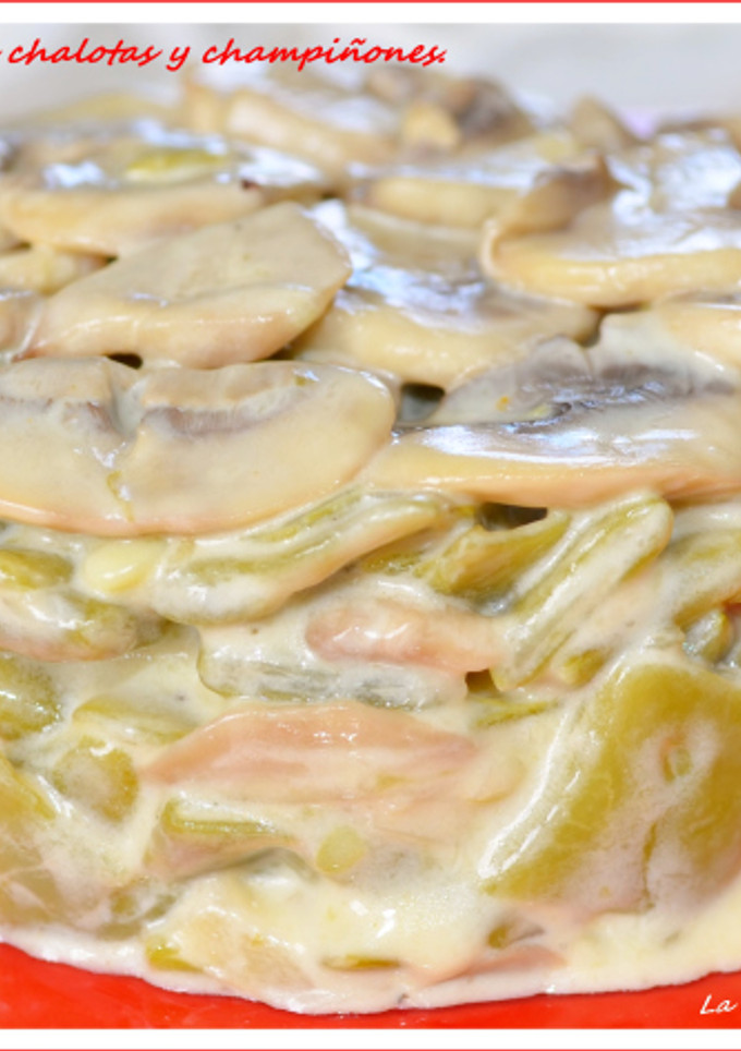 Una foto de Judías verdes con chalotas y champiñones. (Con Thermomix y sin Thermomix)