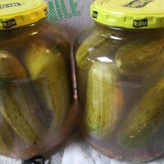 A picture of Pink Hue Pickles.