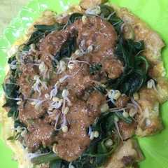 รูปของ Pecel Tahu Telur