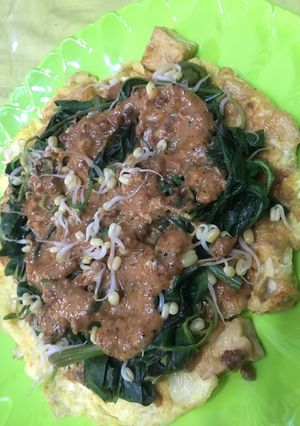 Foto resep Pecel Tahu Telur