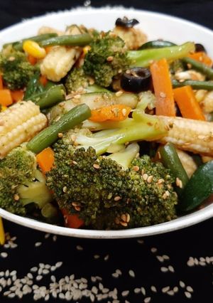 A picture of Vegetable Salad with Sesame and Honey.