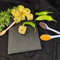 A picture of Khaman.