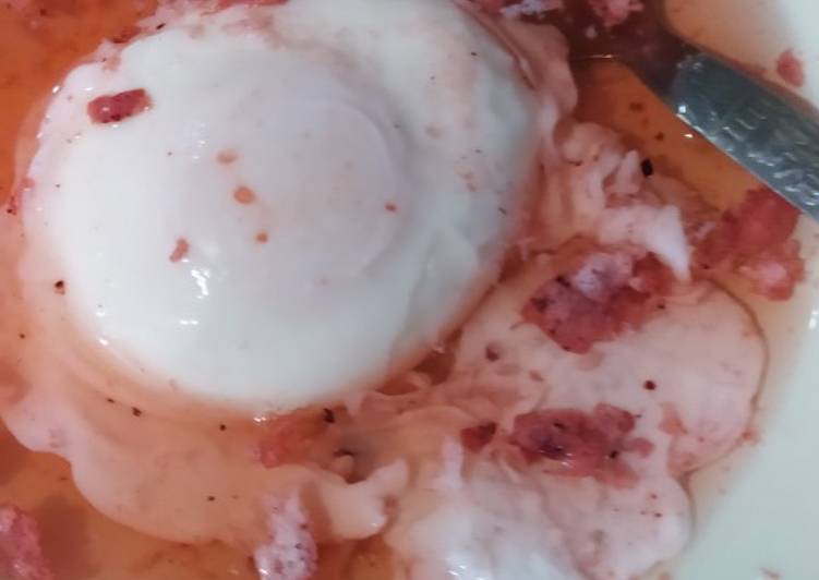 Telur masak merah