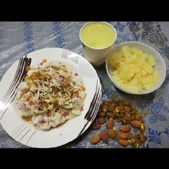 A picture of My special cream chaat #eid kay pakwan.