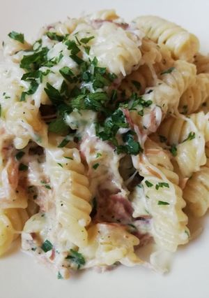 Sonkás fusili, húsvéti sonkából recept fotója