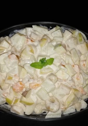 A picture of Creamy fruit salad.