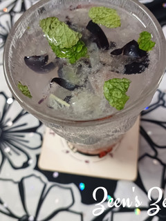 A picture of Black Grapes Mocktail.