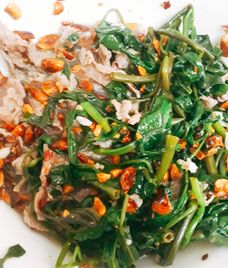 nộm rau muống bò