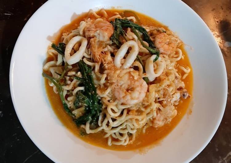 Mie Kangkung Terasi