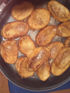 Una foto de Torrijas de leche y canela