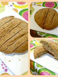 Una foto de Pan de semillas con bol de pyrex