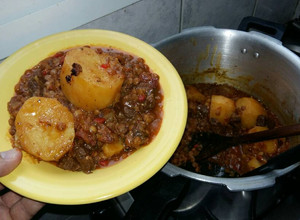 Una foto de Guiso de lentejas con olla a presión