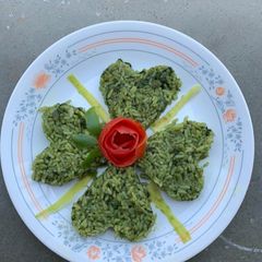 A picture of Spinach rice.
