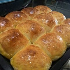A picture of Super Fluffy Bread Rolls.