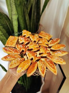 عکسی از دستور شیرینی نان چای قزوین