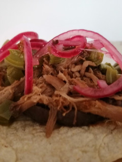 Una foto de Pulled pork cubano, en slow cooker