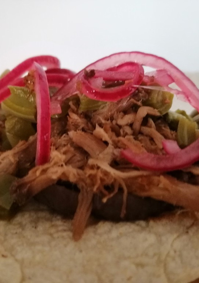Una foto de Pulled pork cubano, en slow cooker