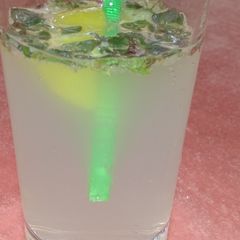 A picture of Mozito drink.