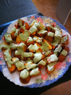 Una foto de Patatas bravas en salsa verde