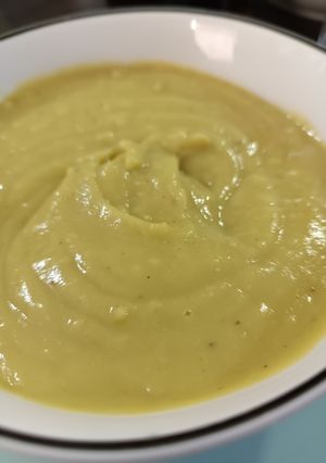 Una foto de Crema de arvejas Thai
