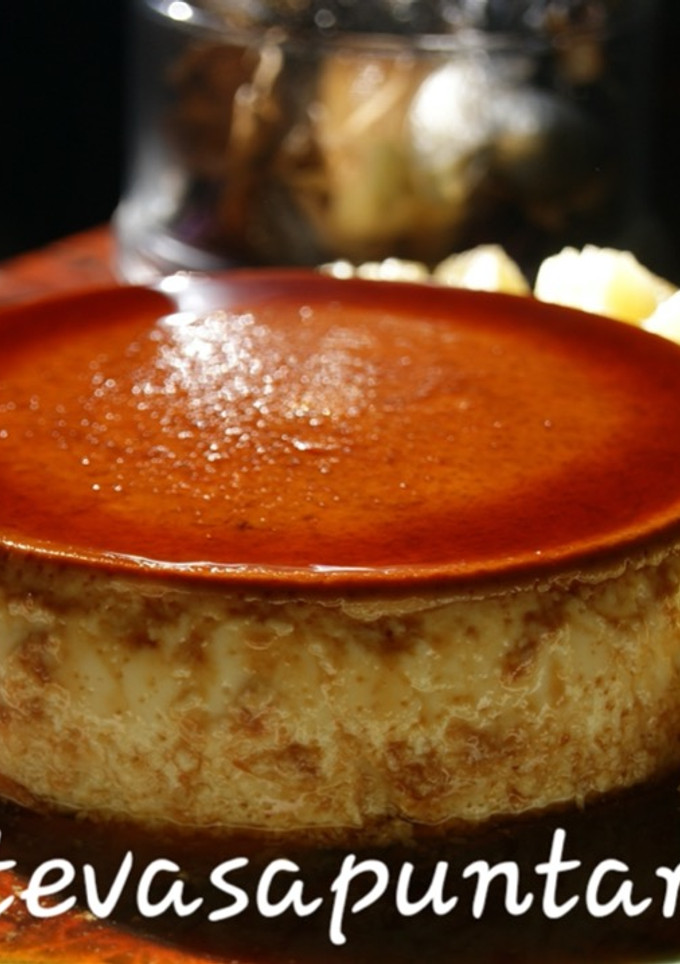 Una foto de Flan de piña 🍮🍍🍍🍍