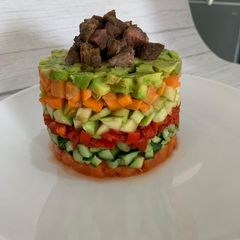 A picture of Thai beef salad.