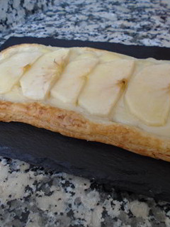 Una foto de Tarta de manzana con base de hojaldre