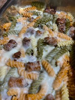 Una foto de Macarrones gratinados con chistorra o chorizo